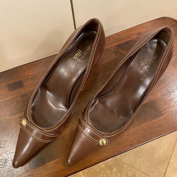 Anne Klein iFlex Brown heels - Picture 2 of 6